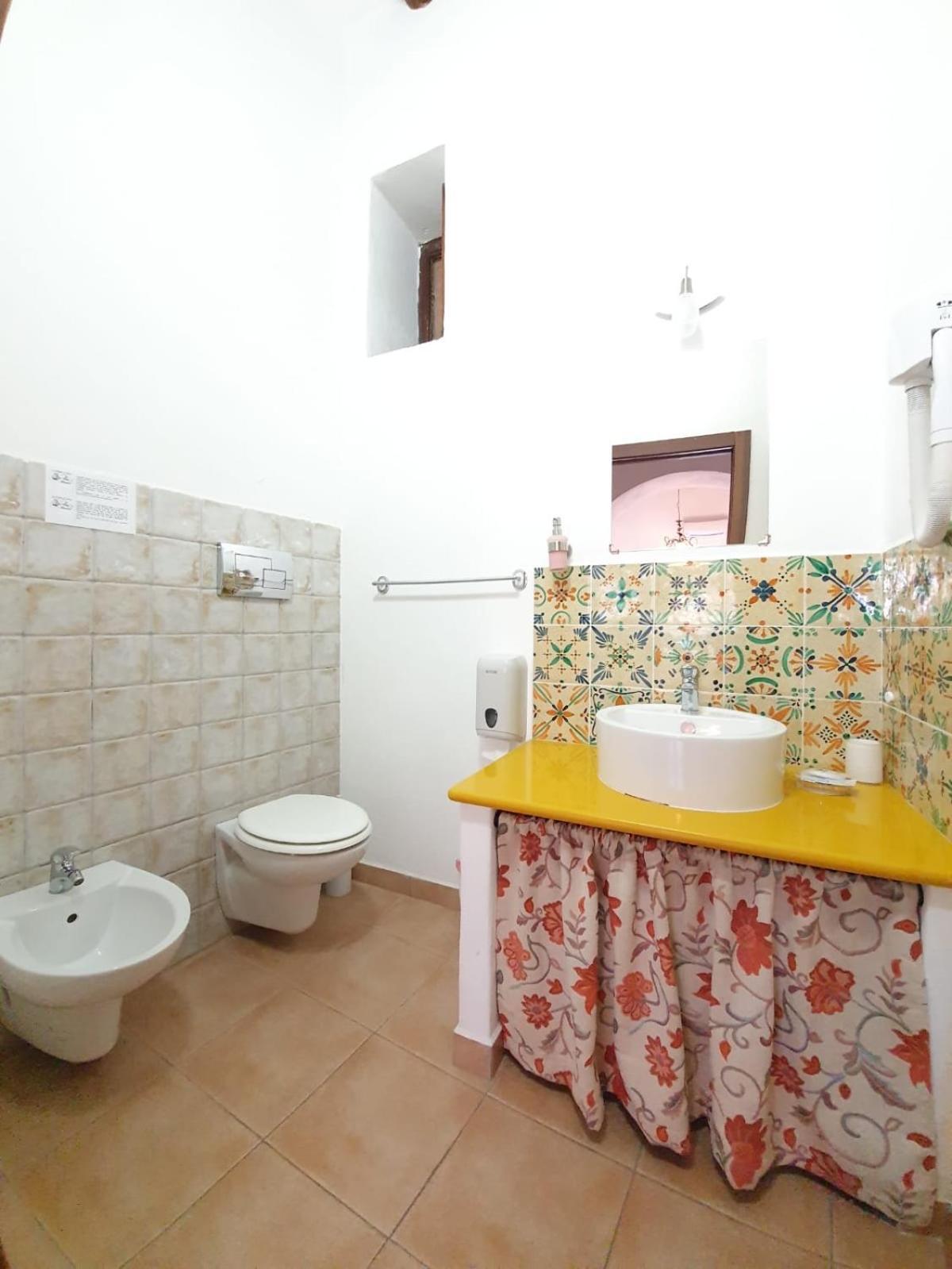 La Goletta Di Salina Bed & Breakfast