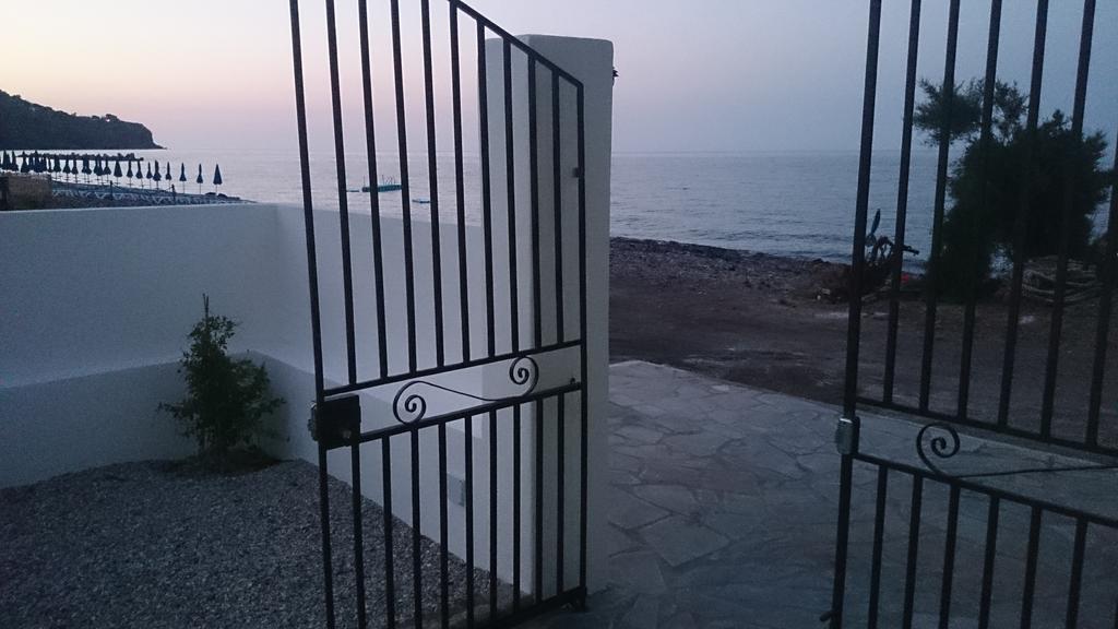 La Goletta Di Salina Bed & Breakfast