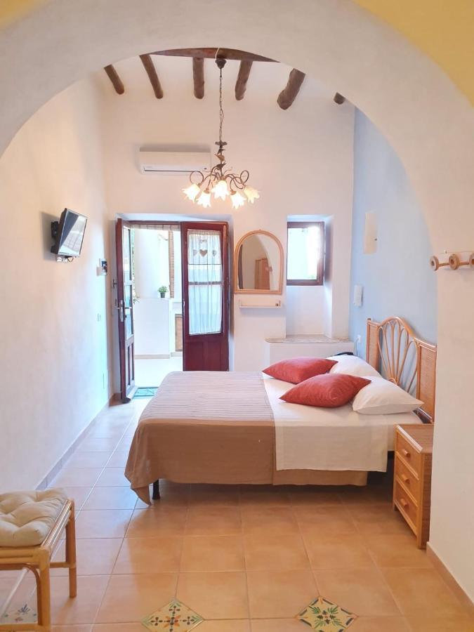 Bed & Breakfast La Goletta Di Salina